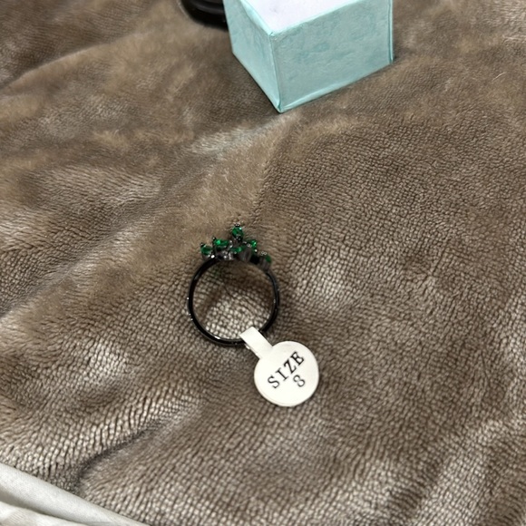 Ring size 8 - Picture 6 of 6